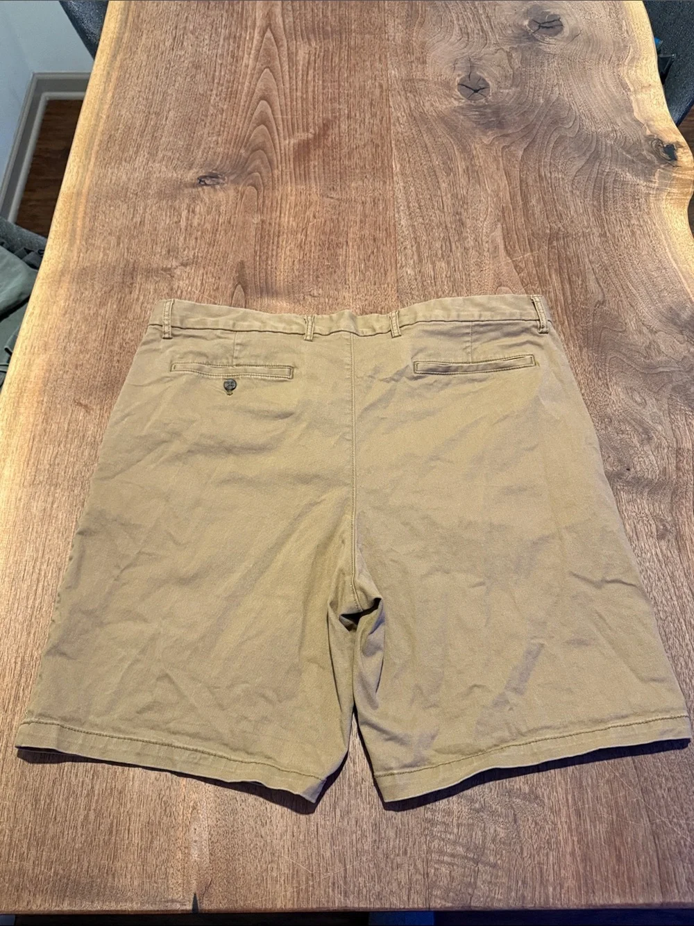OLD NAVY Slim-Fit Shorts - 40